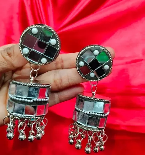 LAKH MIRROR EARRING