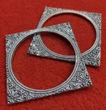 AANSHI BANGLE