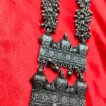 AVNI NECKLACE
