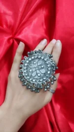 BASIMA FINGER RING