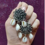 DITYA EARRING