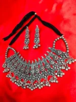 FLORA NECKLACE - Image 2