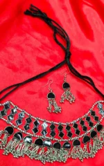 HASINA NECKLACE