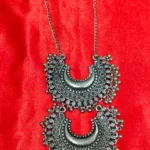 LOGAN NECKLACE