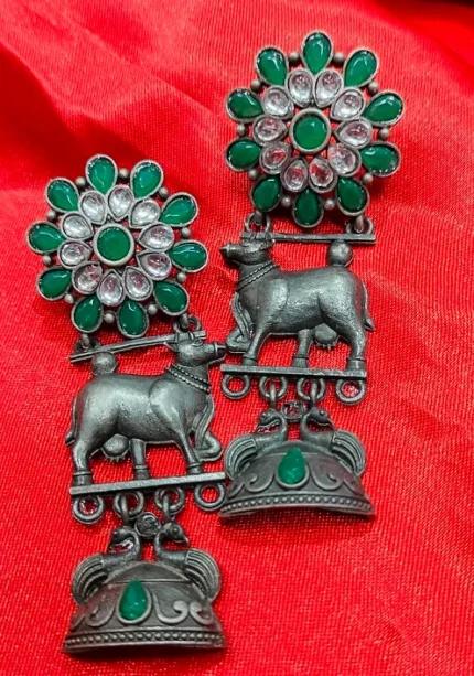 NITYA EARRING