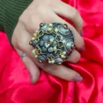 PRIA FINGER RING