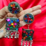 LAKH SQURE EARRING