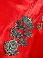 SHANU NECKLACE - Image 2