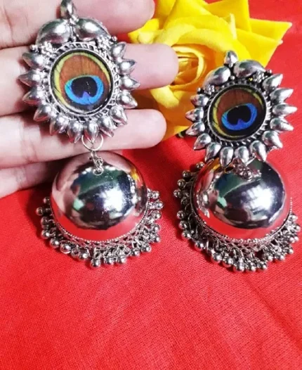 TRISHNA EARRING