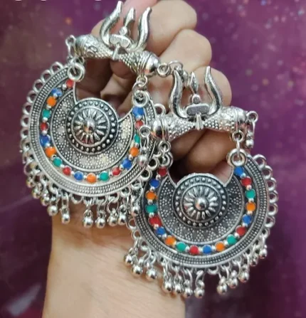 VEDYA EARRING
