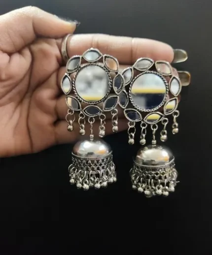 ZARNISH EARRING