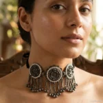 AIRI NECKLACE