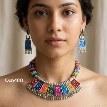 CHARVI NECKLACE