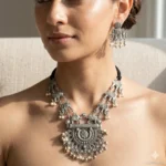 elephant necklace