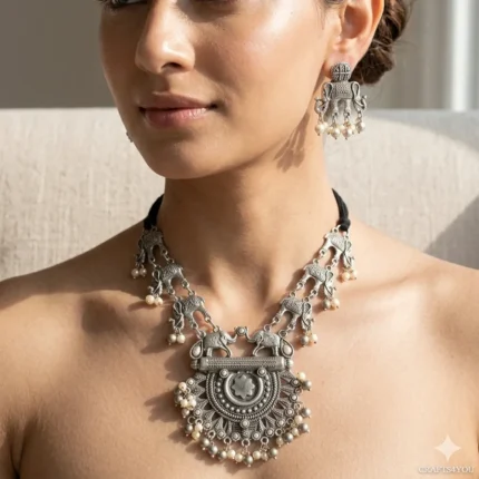 elephant necklace