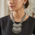 JASLI NECKLACE