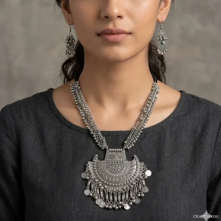 Marvi necklace