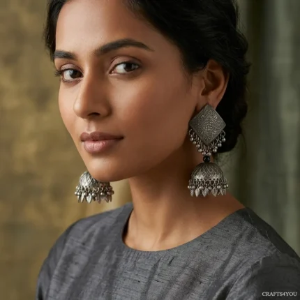 SQUARE BLACK JHUMKI